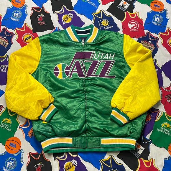 NBA Other - Vintage Carl Banks G111 NBA Utah Jazz Satin Reversible Jacket
